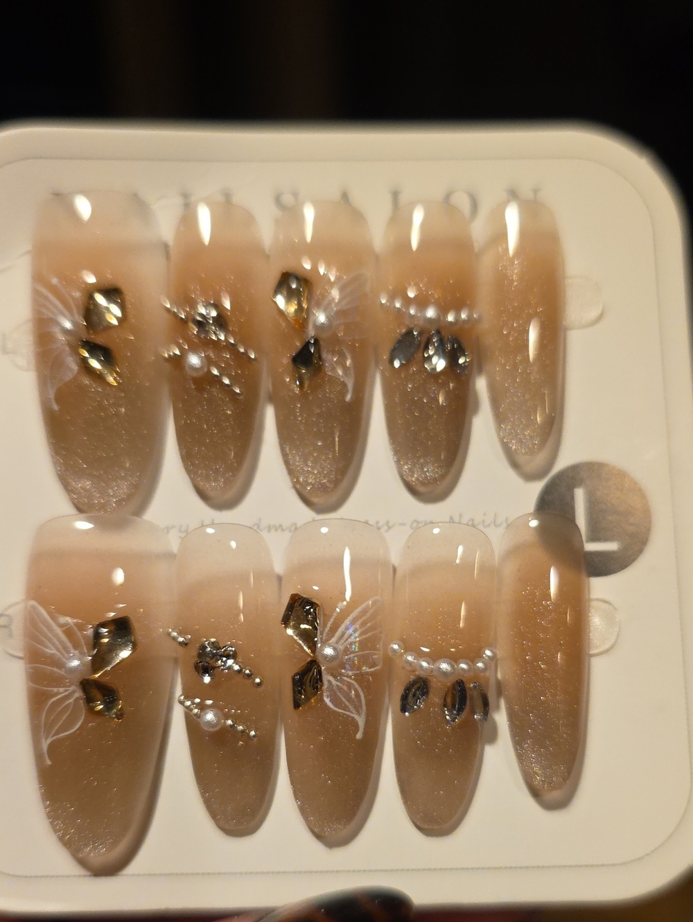 Elegant Nude Pearl & Crystal Press-On Nails - Women Jewelry Size Large